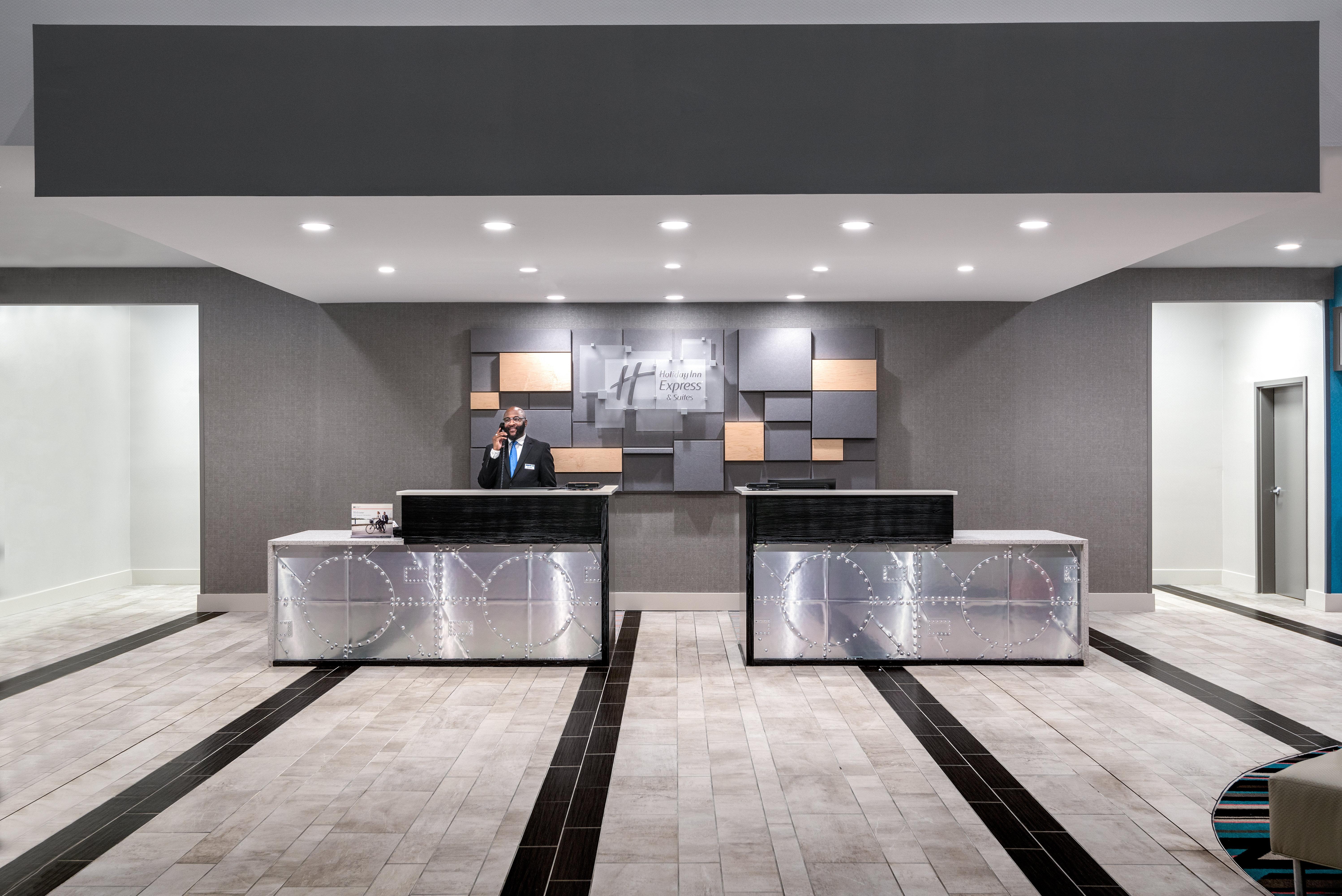 Holiday Inn Express & Suites - Charlotte Airport, An Ihg Hotel Ngoại thất bức ảnh